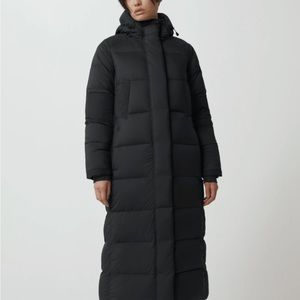 Like new, used for two winters Canada Goose Alliston Parka